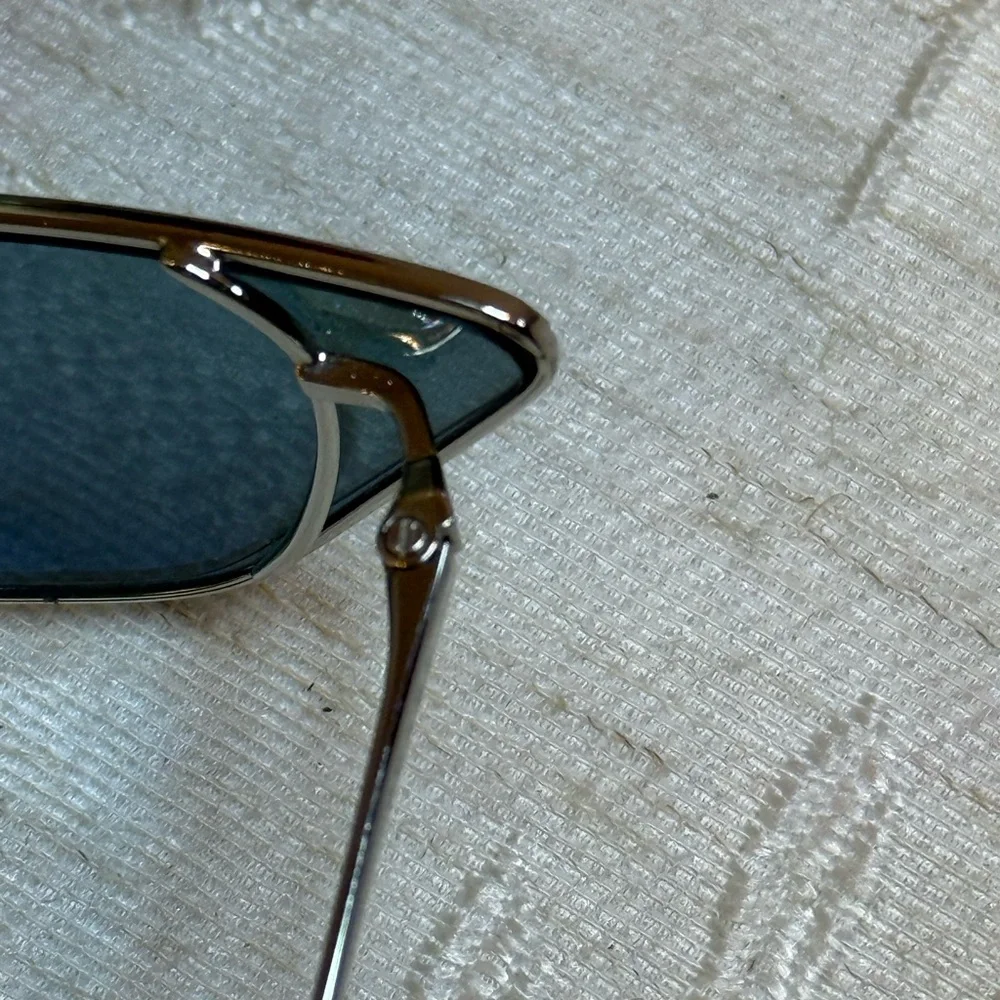 Vtg. Prada Y2K Narrow Blue Cat-Eye Sunglasses Silver Frame Authenticated SPR64U - Picture 11 of 14